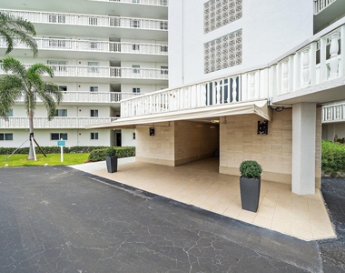 301 Lake Shore Drive - Photo Thumbnail 36