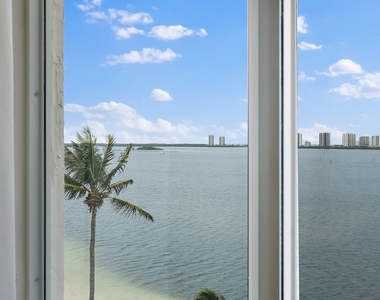 301 Lake Shore Drive - Photo Thumbnail 18
