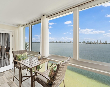 301 Lake Shore Drive - Photo Thumbnail 17
