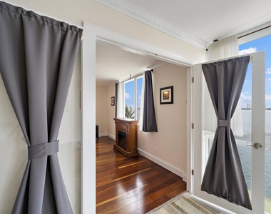 301 Lake Shore Drive - Photo Thumbnail 24