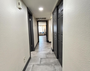 18775 N 94th Avenue - Photo Thumbnail 32