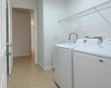 4668 Sw 183rd Avenue - Photo Thumbnail 20