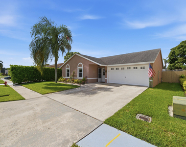 5635 Lake George Place - Photo Thumbnail 2