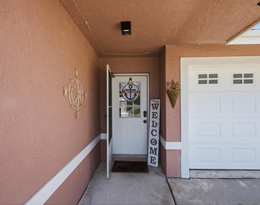 5635 Lake George Place - Photo Thumbnail 5