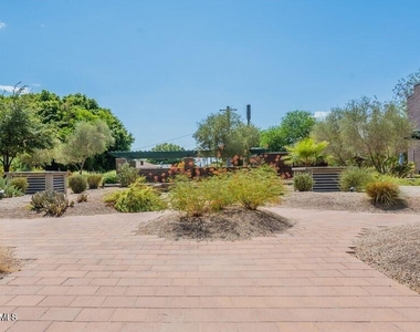 17 W Vernon Avenue - Photo Thumbnail 39