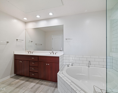 17 W Vernon Avenue - Photo Thumbnail 25