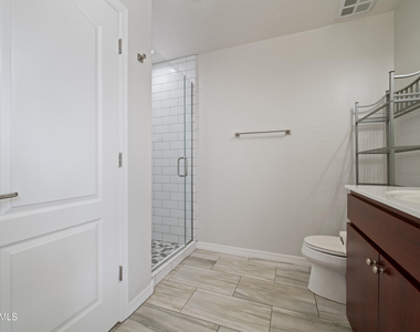 17 W Vernon Avenue - Photo Thumbnail 12