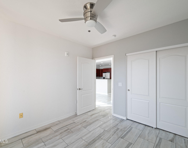17 W Vernon Avenue - Photo Thumbnail 9