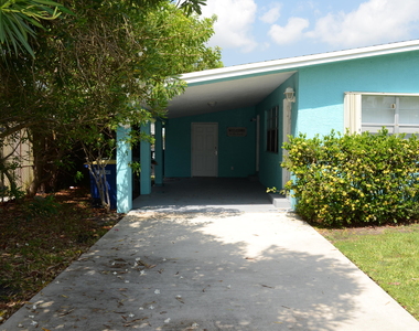 1115 Hernando Street - Photo Thumbnail 1