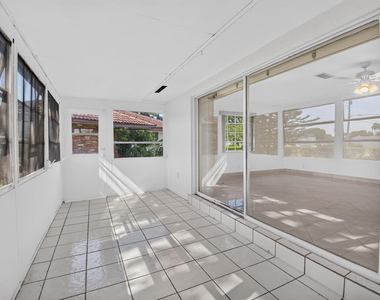 300 Nw 42nd Street - Photo Thumbnail 20