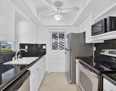 300 Nw 42nd Street - Photo Thumbnail 31