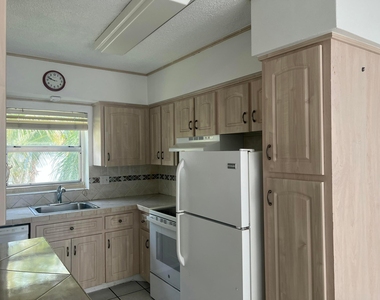 2600 S Ocean Drive - Photo Thumbnail 19