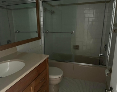 2600 S Ocean Drive - Photo Thumbnail 21