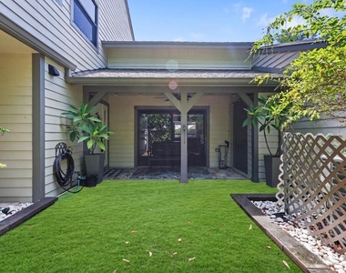 13400 Bedford Mews Court - Photo Thumbnail 2