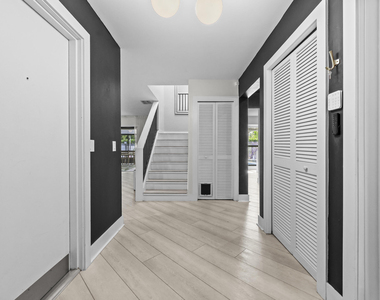 13400 Bedford Mews Court - Photo Thumbnail 8