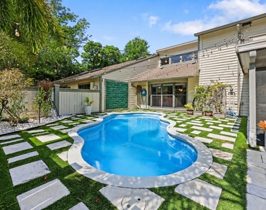 13400 Bedford Mews Court - Photo Thumbnail 33