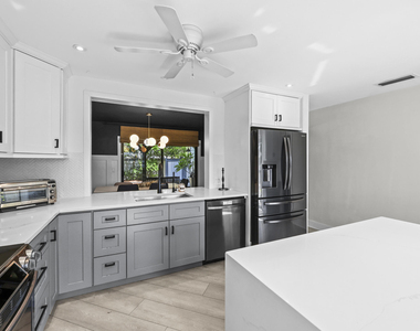 13400 Bedford Mews Court - Photo Thumbnail 23