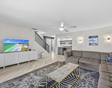 13400 Bedford Mews Court - Photo Thumbnail 12