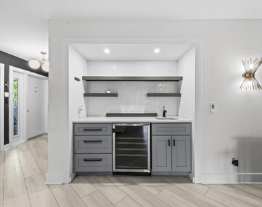 13400 Bedford Mews Court - Photo Thumbnail 10