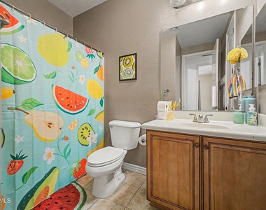 731 W Mesquite Tree Lane - Photo Thumbnail 22