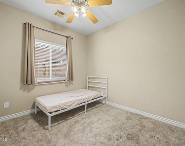 731 W Mesquite Tree Lane - Photo Thumbnail 23