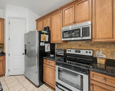 731 W Mesquite Tree Lane - Photo Thumbnail 15