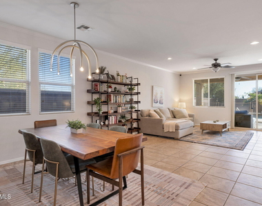 9937 W Andrea Drive - Photo Thumbnail 6