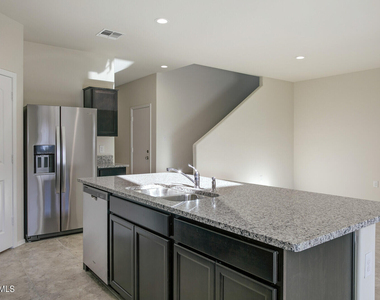 3681 N 307th Drive - Photo Thumbnail 11