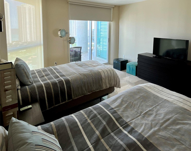 16500 Collins Avenue - Photo Thumbnail 28