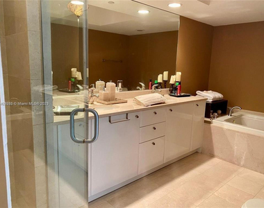 16500 Collins Avenue - Photo Thumbnail 20