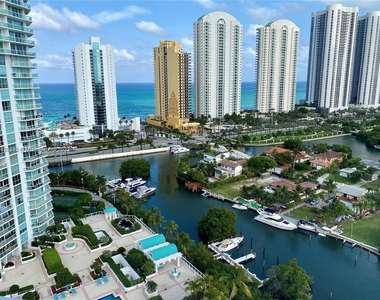 16500 Collins Avenue - Photo Thumbnail 2