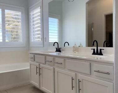 9009 W Monte Vista Road - Photo Thumbnail 8