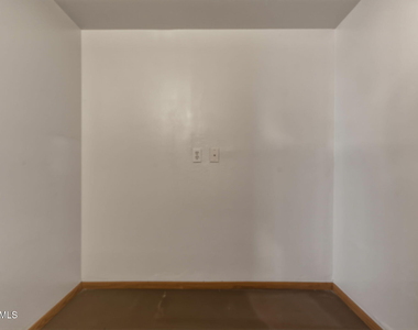 3636 W Keim Drive - Photo Thumbnail 18