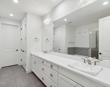 11342 N Jerome Street - Photo Thumbnail 36