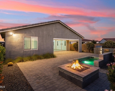 11342 N Jerome Street - Photo Thumbnail 7