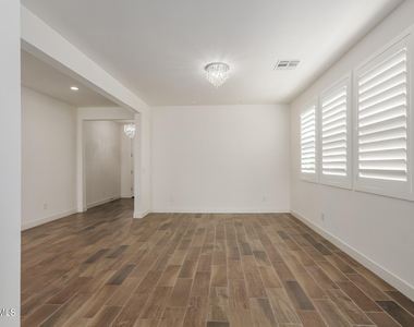 11342 N Jerome Street - Photo Thumbnail 25