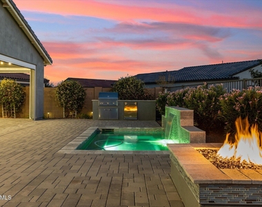 11342 N Jerome Street - Photo Thumbnail 1