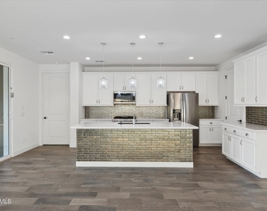 11342 N Jerome Street - Photo Thumbnail 15
