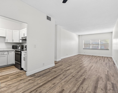 2555 Ne 11th Street - Photo Thumbnail 14