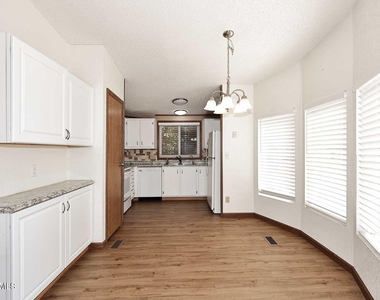 6249 S Pinehurst Drive - Photo Thumbnail 12