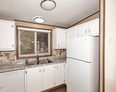 6249 S Pinehurst Drive - Photo Thumbnail 13