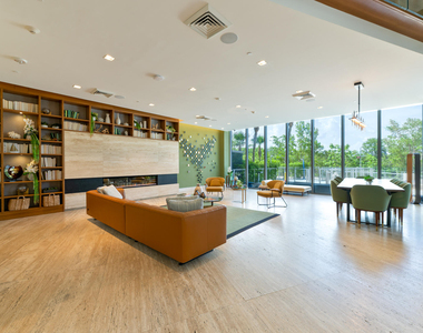 16385 Biscayne Boulevard - Photo Thumbnail 24