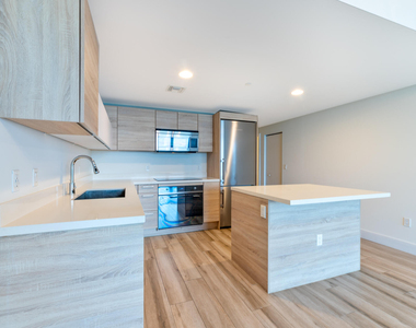 16385 Biscayne Boulevard - Photo Thumbnail 10