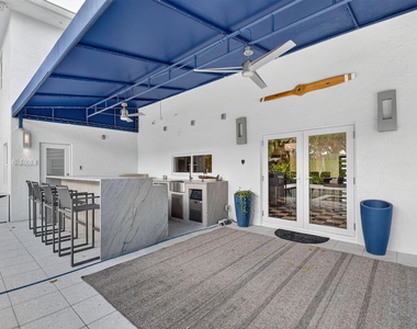 2900 Greenbriar Boulevard - Photo Thumbnail 16