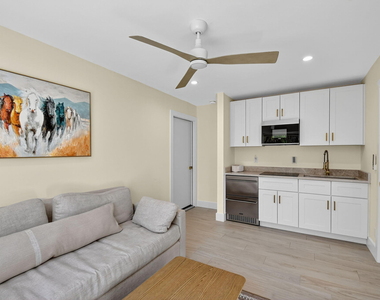 2900 Greenbriar Boulevard - Photo Thumbnail 32