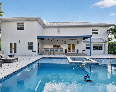 2900 Greenbriar Boulevard - Photo Thumbnail 15
