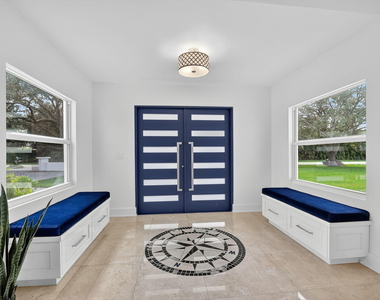 2900 Greenbriar Boulevard - Photo Thumbnail 3