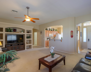 21563 N Greenway Road - Photo Thumbnail 9