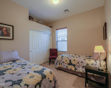 21563 N Greenway Road - Photo Thumbnail 18