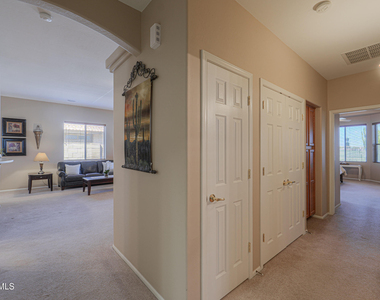 21563 N Greenway Road - Photo Thumbnail 14